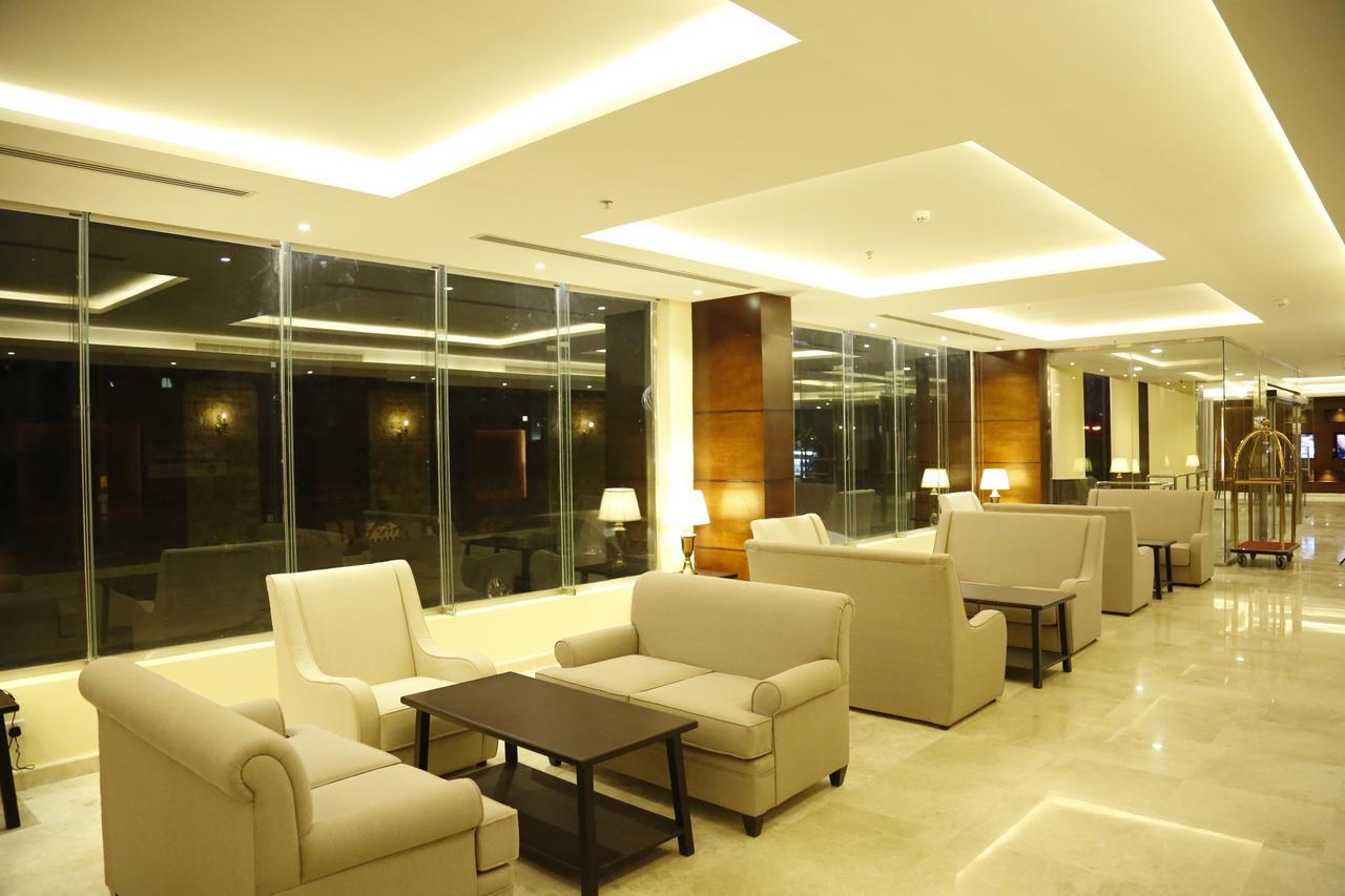 Flora Hotel Suite 2 فلورا2 للشقق المخدومة Ar Riyad Esterno foto