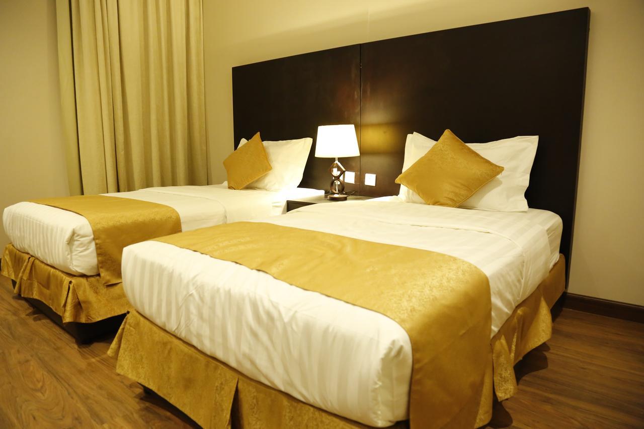 Flora Hotel Suite 2 فلورا2 للشقق المخدومة Ar Riyad Esterno foto