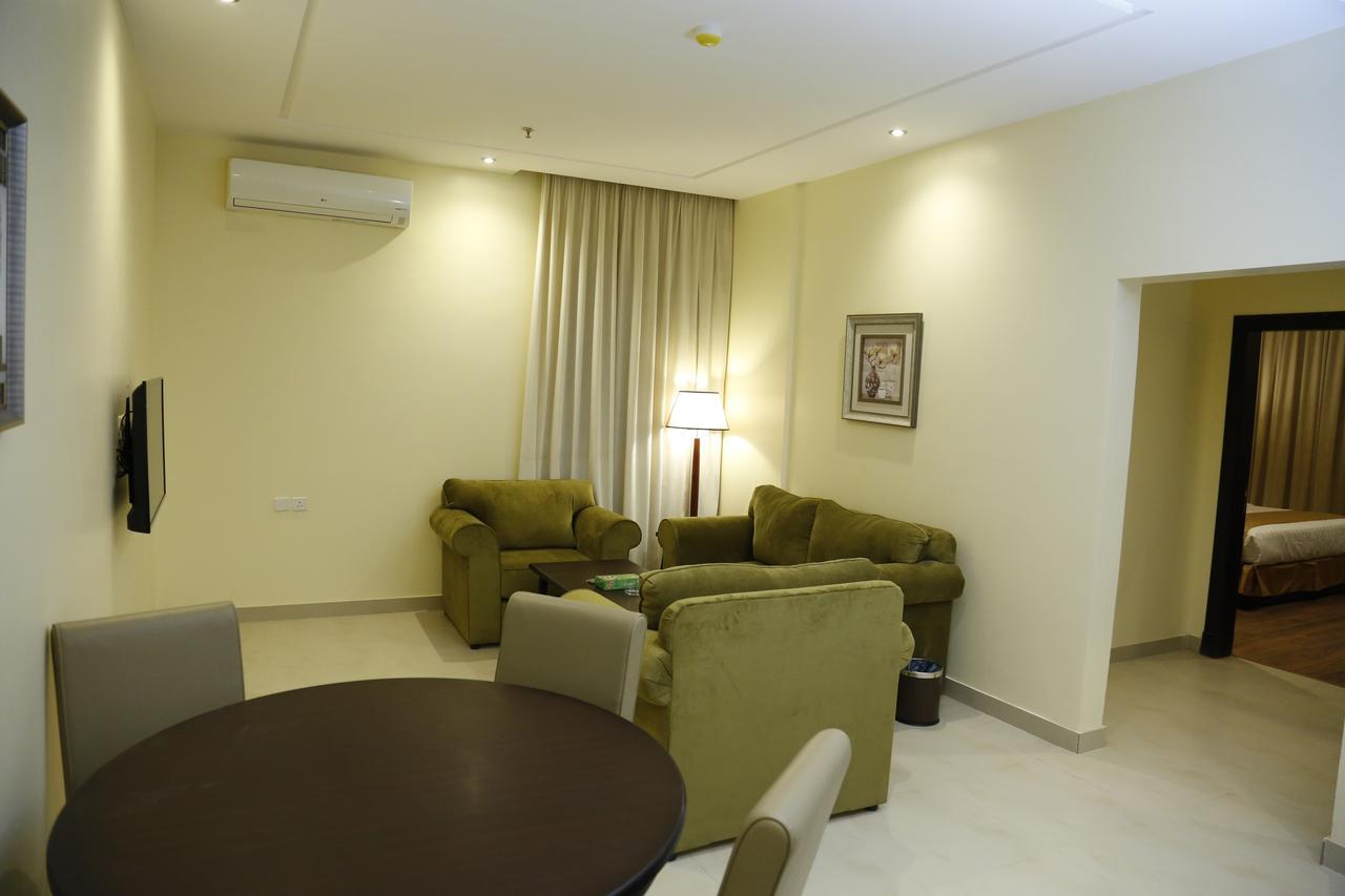 Flora Hotel Suite 2 فلورا2 للشقق المخدومة Ar Riyad Esterno foto