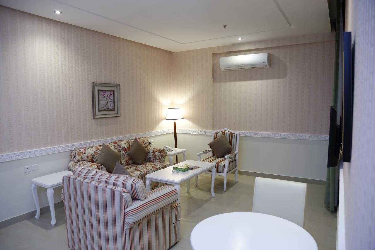 Flora Hotel Suite 2 فلورا2 للشقق المخدومة Ar Riyad Esterno foto