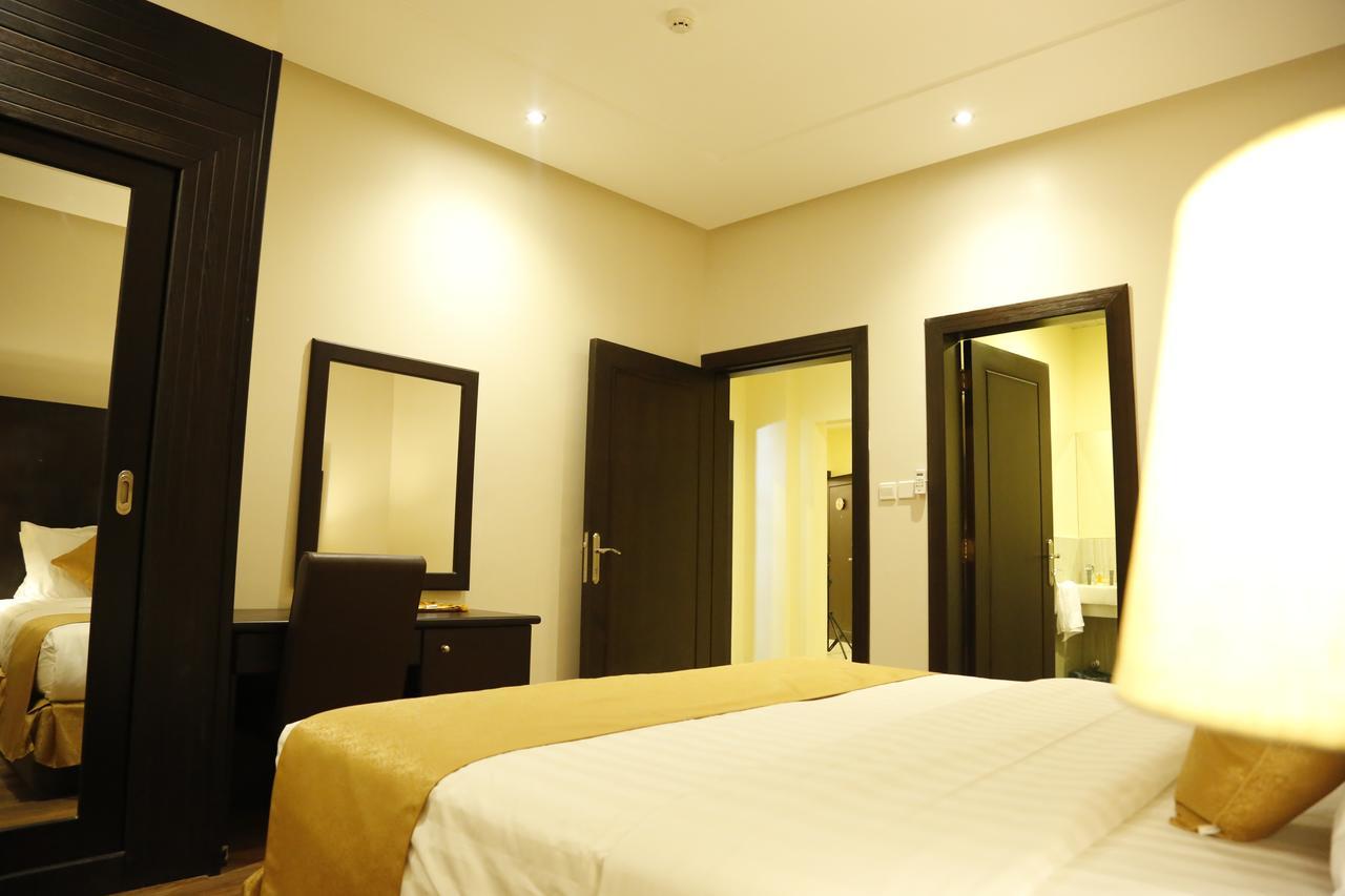 Flora Hotel Suite 2 فلورا2 للشقق المخدومة Ar Riyad Esterno foto