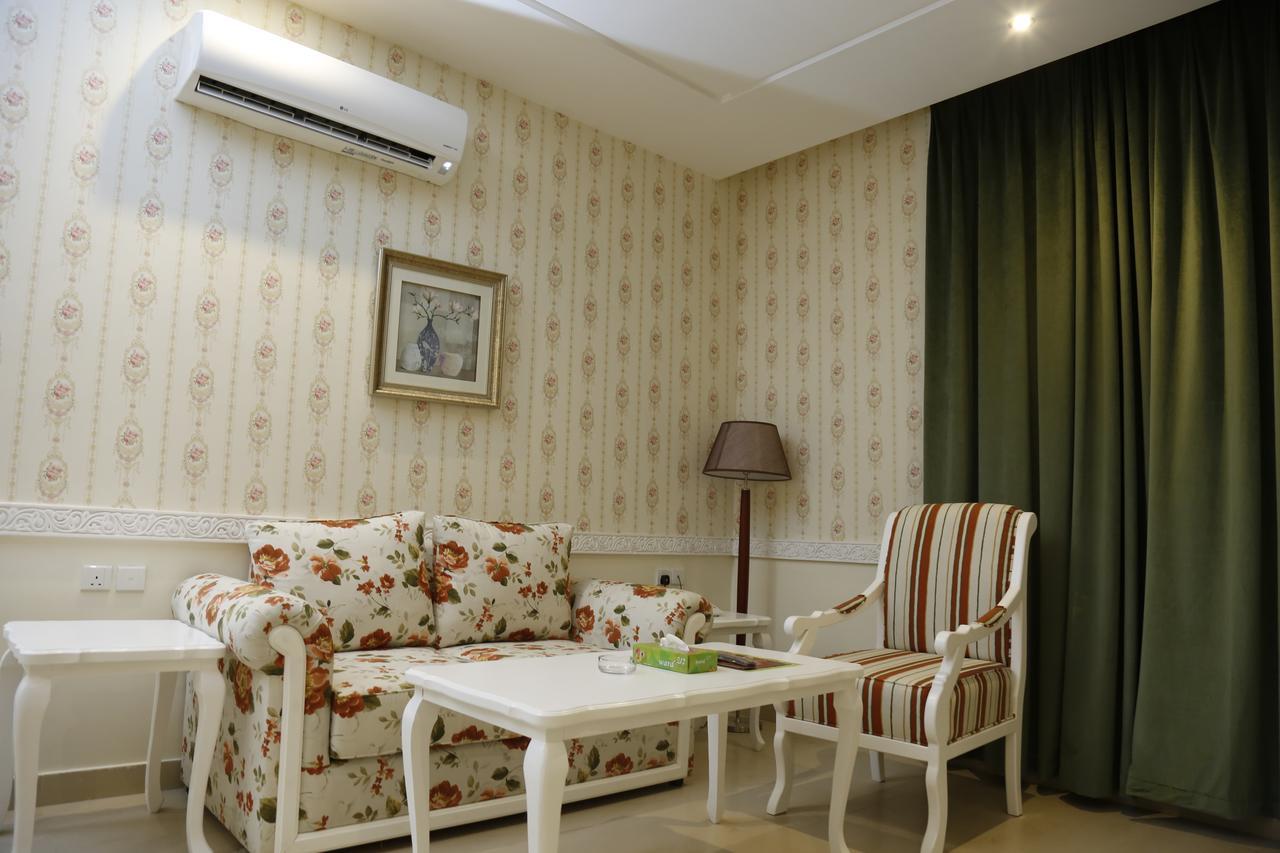 Flora Hotel Suite 2 فلورا2 للشقق المخدومة Ar Riyad Esterno foto