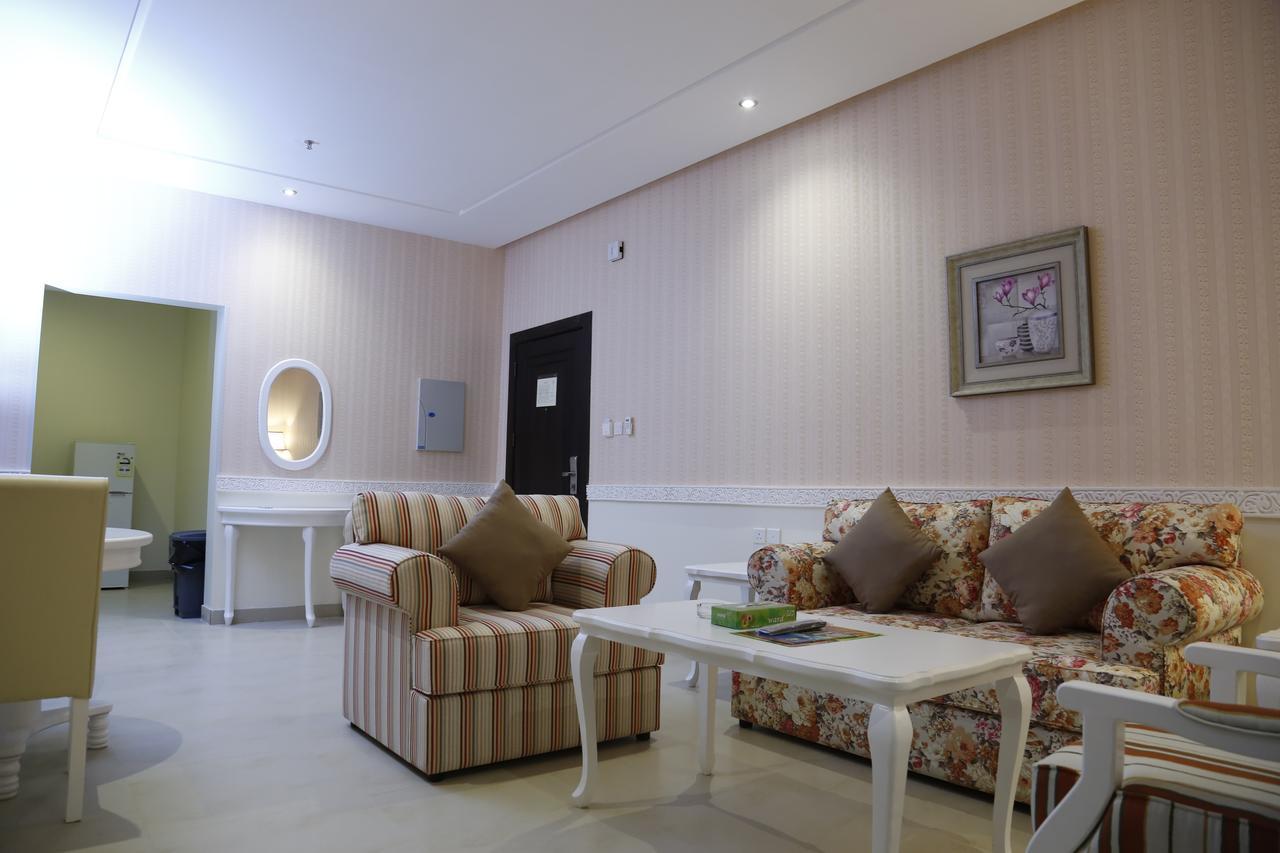 Flora Hotel Suite 2 فلورا2 للشقق المخدومة Ar Riyad Esterno foto