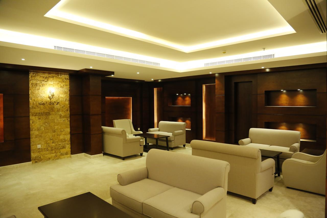 Flora Hotel Suite 2 فلورا2 للشقق المخدومة Ar Riyad Esterno foto