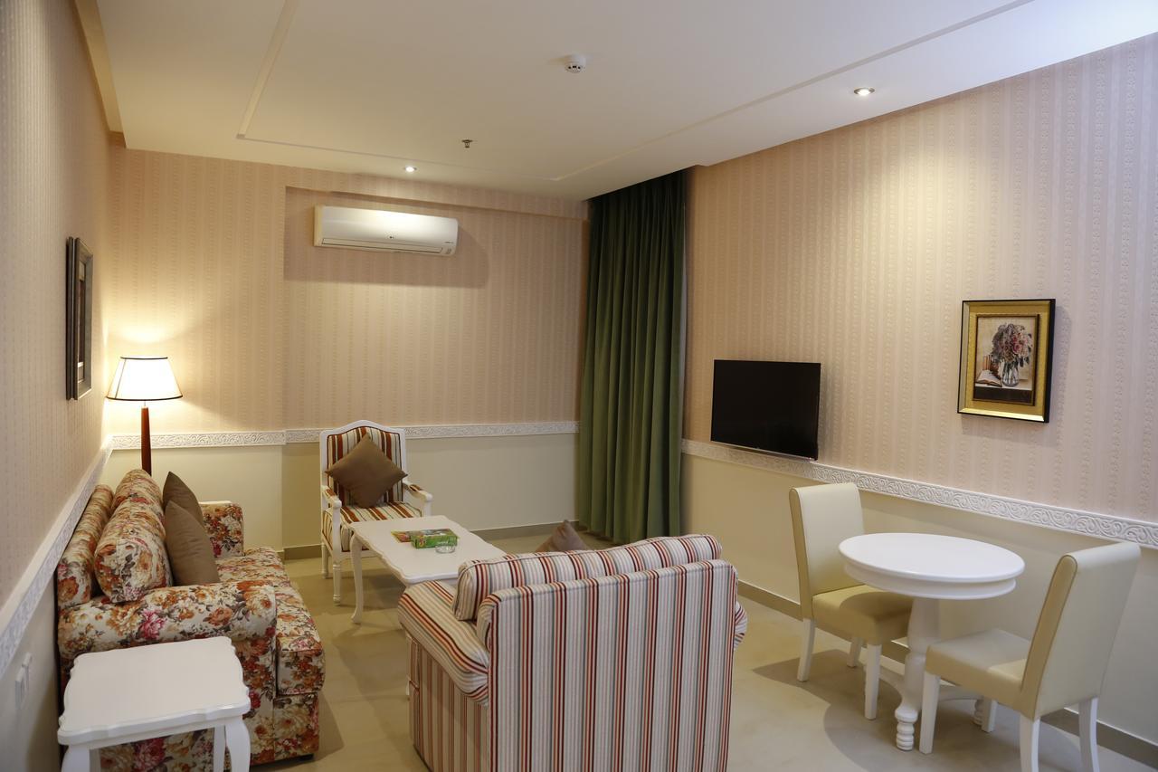 Flora Hotel Suite 2 فلورا2 للشقق المخدومة Ar Riyad Esterno foto